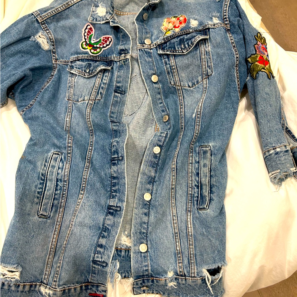 Zara Jean Jacket embroided size Small runs big